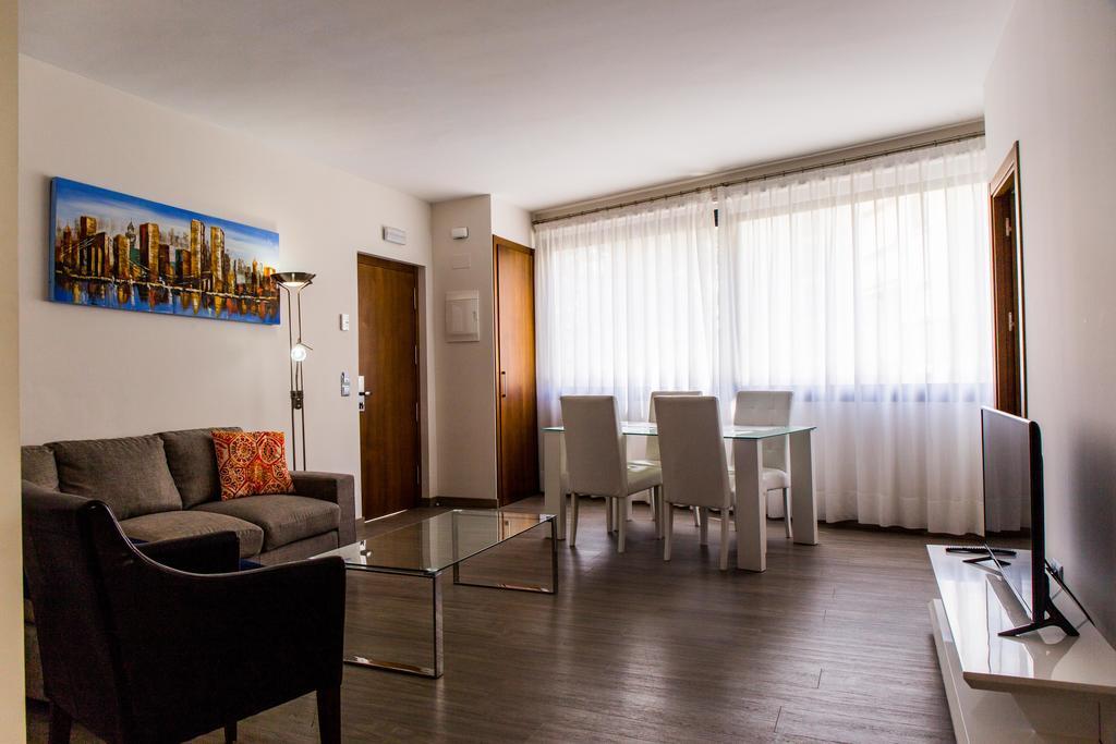 Dimona Suites Apartamentos Turisticos Torremolinos Szoba fotó